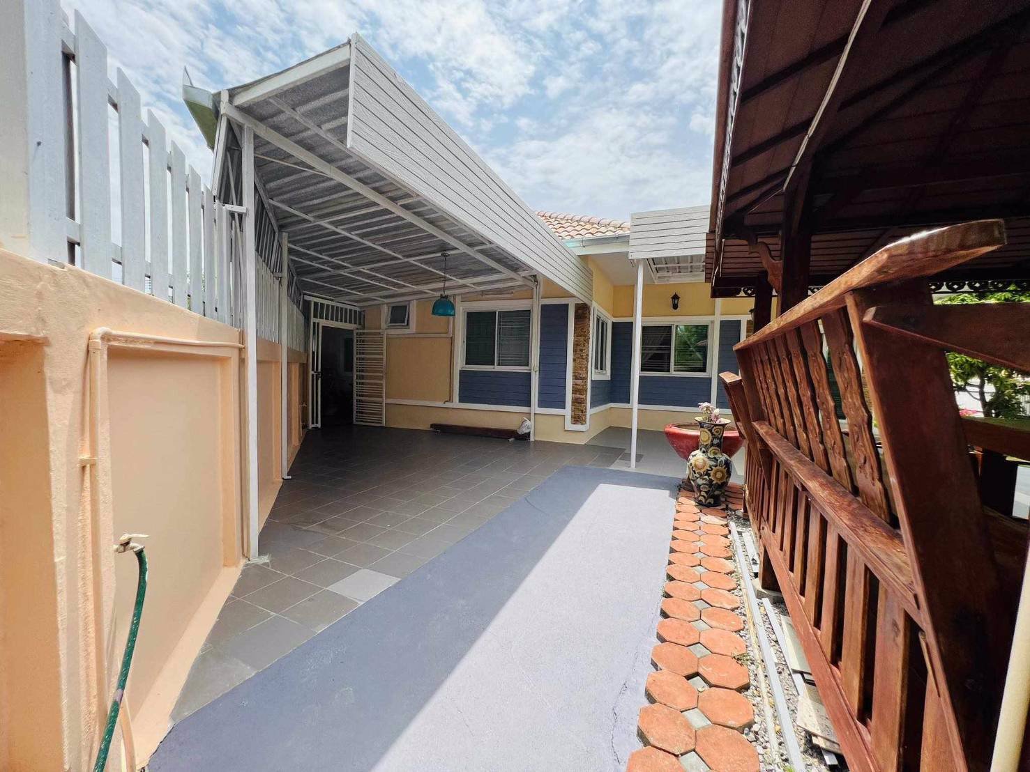 quick-sell-3-bedrooms-2-bathrooms