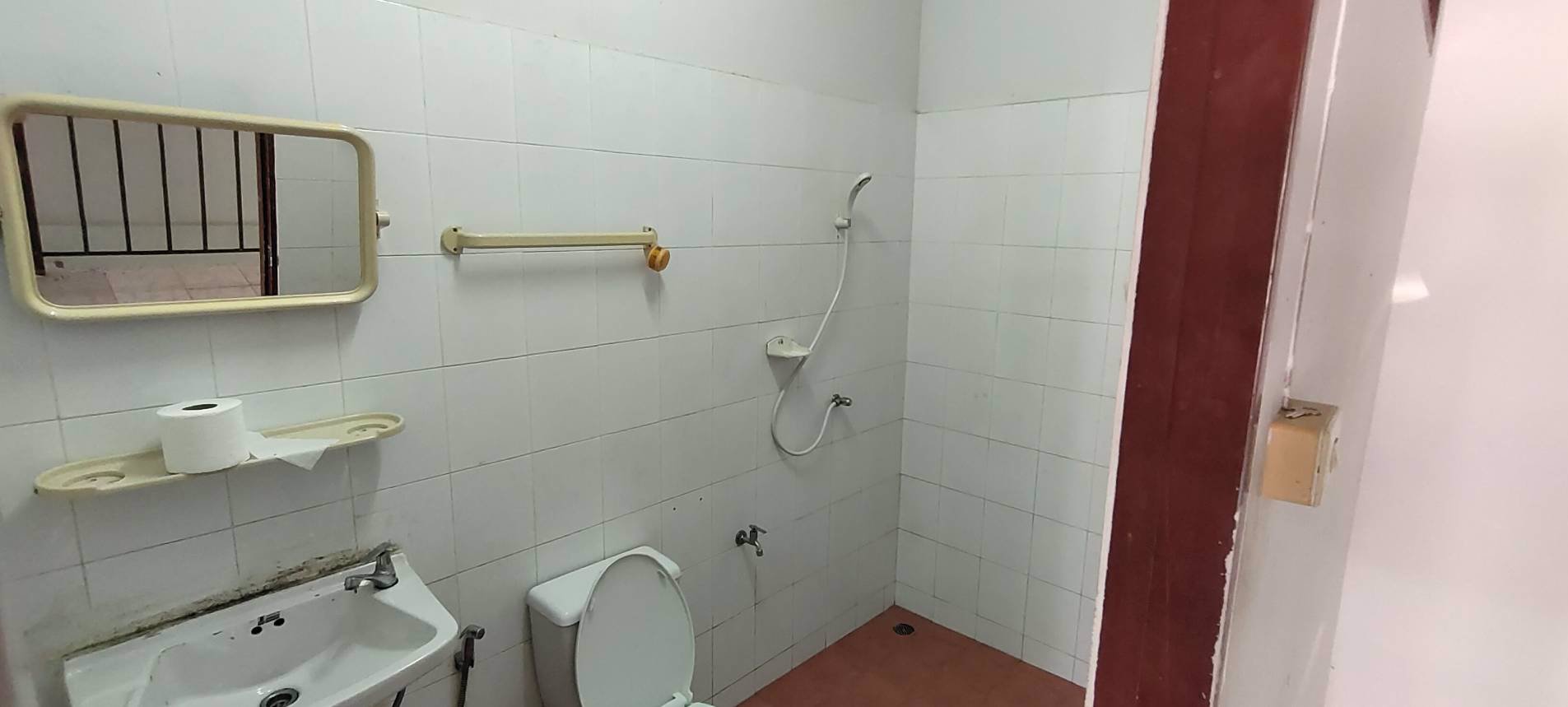 ขายด่วนบ้าน-ทาวน์เฮ้าส์-ทำเลทองซอยสดใส-ติด-มบูรพา-ต่ำกว่าราคาตลาด-1790000-บาท-เจ้าของขายเองราคา