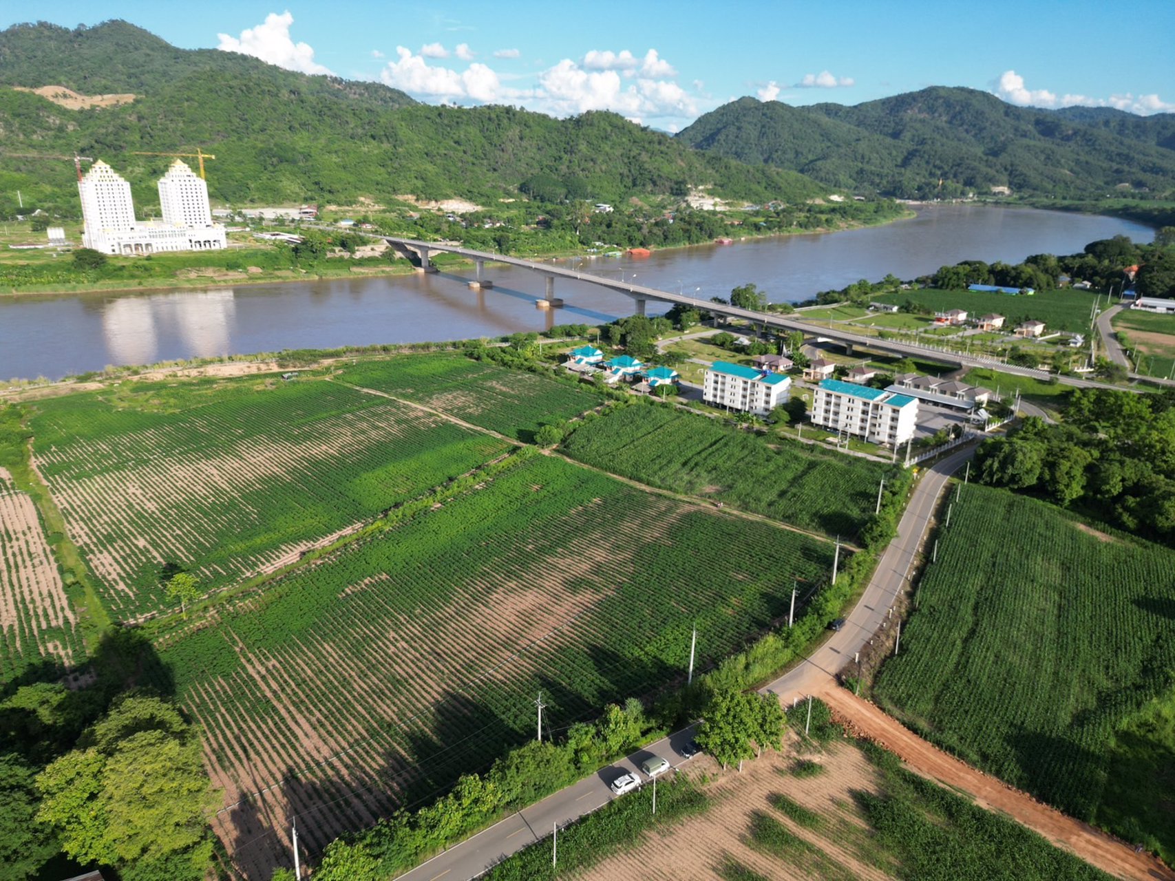 ที่ดินแบ่งขายหน้าด่านเชียงของ-สะพานมิตรภาพไทย-ลาวที่4