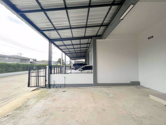 ทาวน์โฮมใหม่-ใกล้-bts-สายหยุด-บ้านใหญ่-ราคาไม่แพง