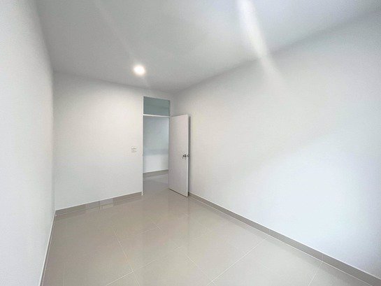 ทาวน์โฮมใหม่-ใกล้-bts-สายหยุด-บ้านใหญ่-ราคาไม่แพง