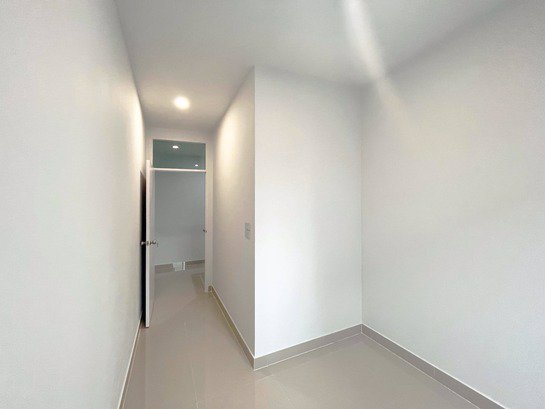 ทาวน์โฮมใหม่-ใกล้-bts-สายหยุด-บ้านใหญ่-ราคาไม่แพง