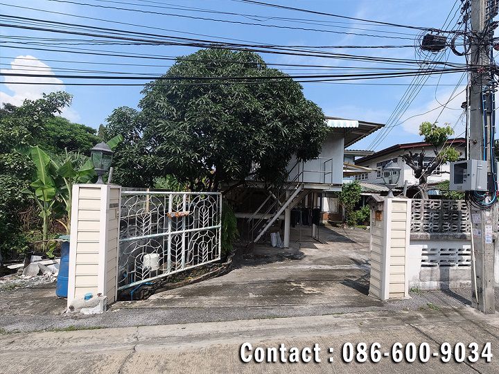 ขายบ้านสองหลังพื้นที่-133-ตรว-ราคาถูก-ใกล้รถไฟฟ้า-bts-โรงเรียนนายเรือเพียง-700-เมตร-