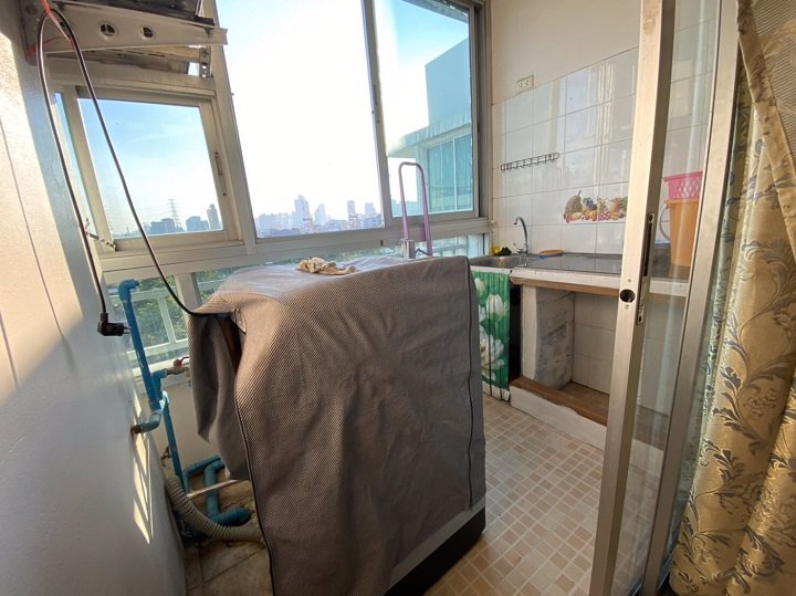 ให้เช่าห้อง-ratchada-city-18-condo-7500-บาท-ใกล้-mrt-สุทธิสาร-เฟอร์และเครื่องใช้ไฟฟ้าครบ