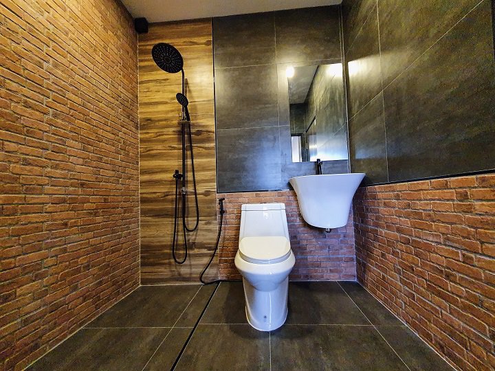 ขายทาวน์เฮ้าส์-2-ชั้น-365-ตรว-รีโนเวทใหม่ทั้งหลัง-ซลาดพร้าว-41-ปากซอยติดกับรถไฟฟ้า