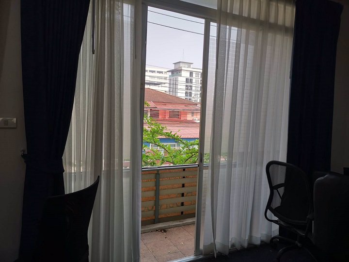 ออฟฟิตให้เช่า-ชั้น-2-ทำเล-ตรงข้ามศาลอาญา-รัชดา-เข้าซอย-รัชดาภิเษก-32-เพียง-200-เมตร