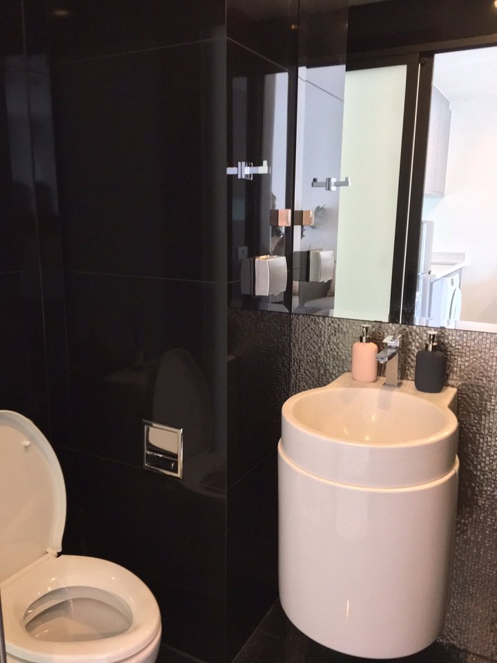 ขายด่วนคอนโด-สตูดิโอ-rhythm-36-38-ทองหล่อ-ชั้นสูงขายถูกกว่าชั้นเตี้ย-แค่-42-ล้าน