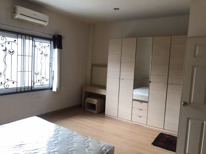 ขายทาวน์เฮ้าส์-หมู่บ้านปริญลักษณ์-ไลท์-พระราม-5-ราชพฤกษ์-เมืองนนทบุรี