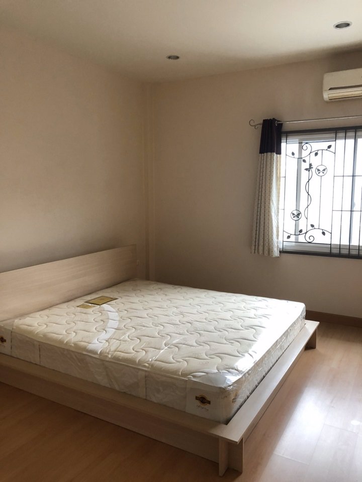 ขายทาวน์เฮ้าส์-หมู่บ้านปริญลักษณ์-ไลท์-พระราม-5-ราชพฤกษ์-เมืองนนทบุรี