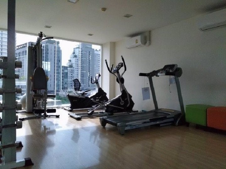 คอนโดให้เช่าราคาถูก-the-colory-vivid-condo-200-เมตรจาก-mrt-ห้วยขวาง