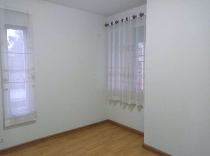 ขายบ้าน-2-ชั้น-ทาวน์โฮม-ทำเลทองแปลงมุม-หลักหก-จปทุมธานี