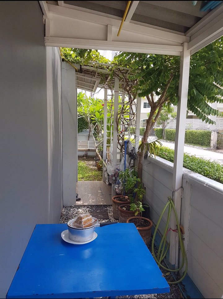 ขายบ้าน-2-ชั้น-ทาวน์โฮม-ทำเลทองแปลงมุม-หลักหก-จปทุมธานี