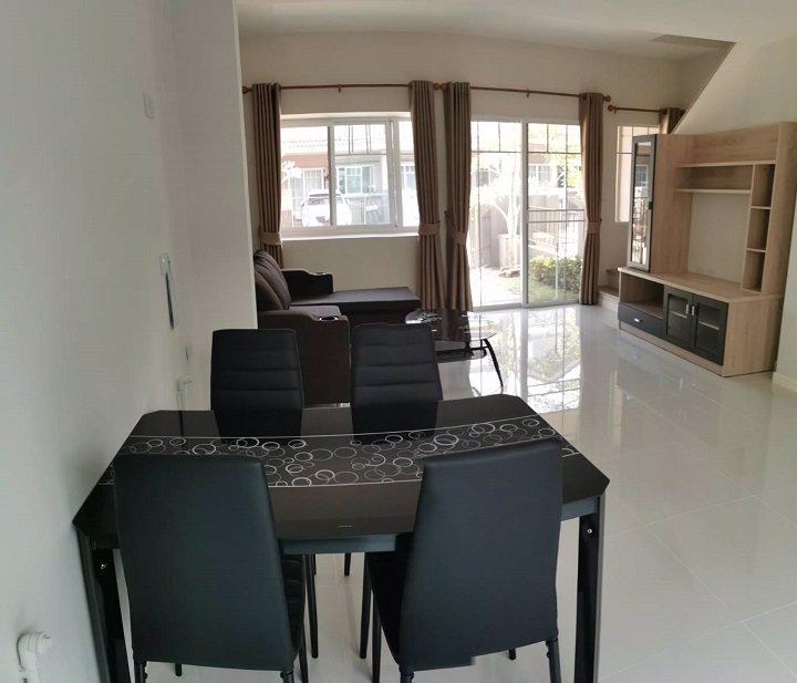 บ้านว่างให้เช่า-ทาวน์โฮม-2-ชั้น-โครงการอินดี้รังสิต-คลองสอง-ปทุมธานี