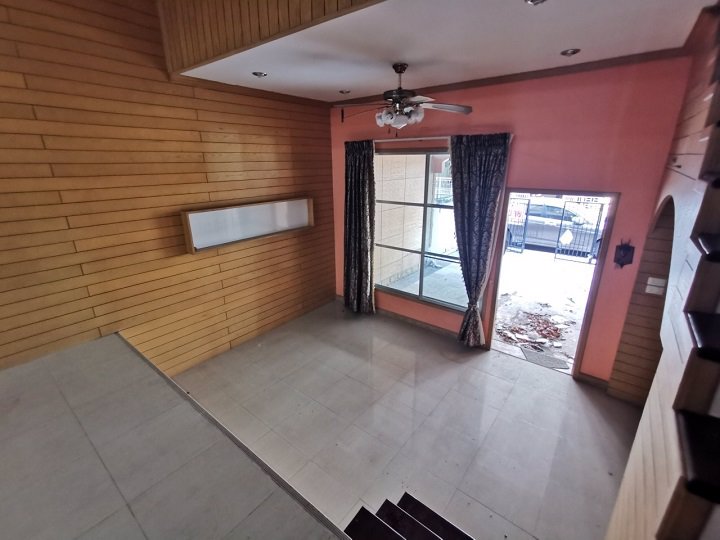 ให้เช่าทาวน์เฮ้าส์-3-ห้องนอน-ใน-ลาดพร้าว-71-แอร์-5-ตัว