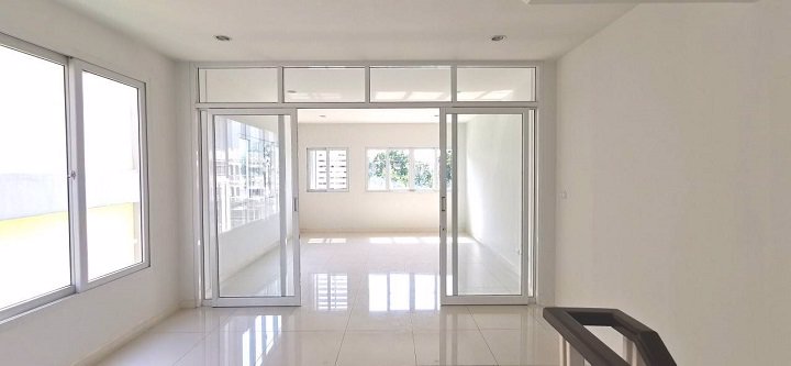 ขายถูกสุดๆ-ตึกแถว-5-ชั้น-ดาดฟ้าอีก-1-ชั้น-หลังมุม-ทำเลดี-รามคำแหง-174