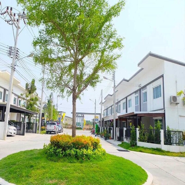 ขายทาวน์โฮม-2-ชั้น-โครงการไลโอ-บลิสสซ์-ศรีราชา-หนองยายบู่-อศรีราชา-ชลบุรี