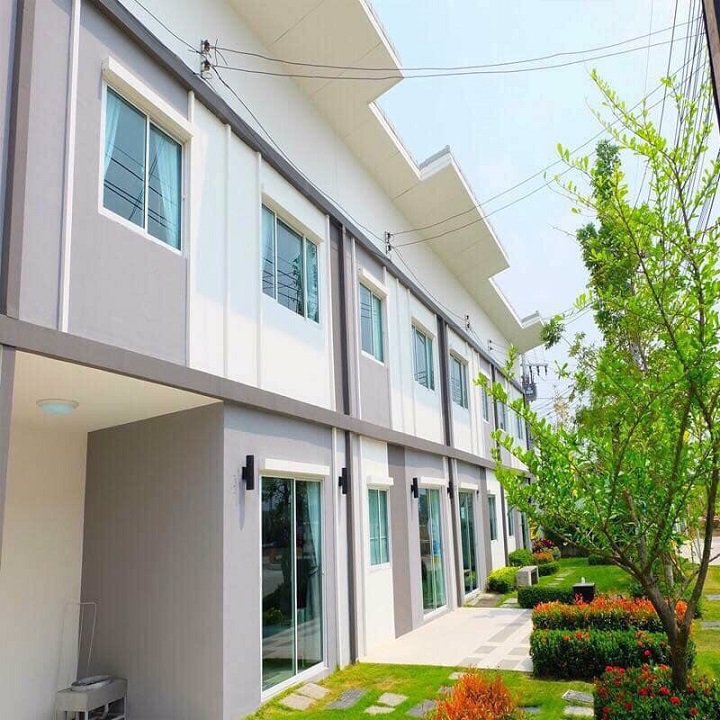 ขายทาวน์โฮม-2-ชั้น-โครงการไลโอ-บลิสสซ์-ศรีราชา-หนองยายบู่-อศรีราชา-ชลบุรี