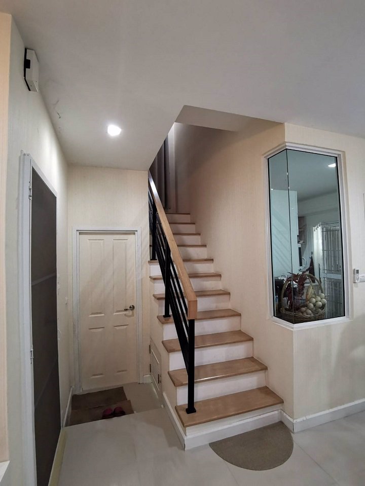 ขายบ้านแฝด-golden-neo-ชัยพฤกษ์-วงแหวน-เฟอร์นิเจอร์หรูครบชุด-พร้อมอยู่