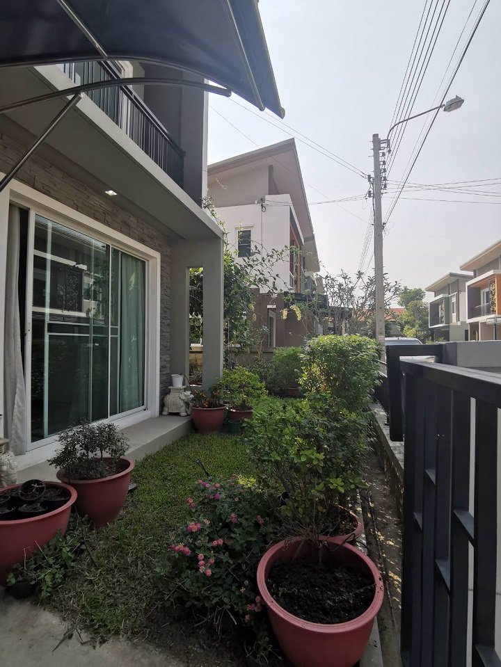 ขายบ้านแฝด-golden-neo-ชัยพฤกษ์-วงแหวน-เฟอร์นิเจอร์หรูครบชุด-พร้อมอยู่