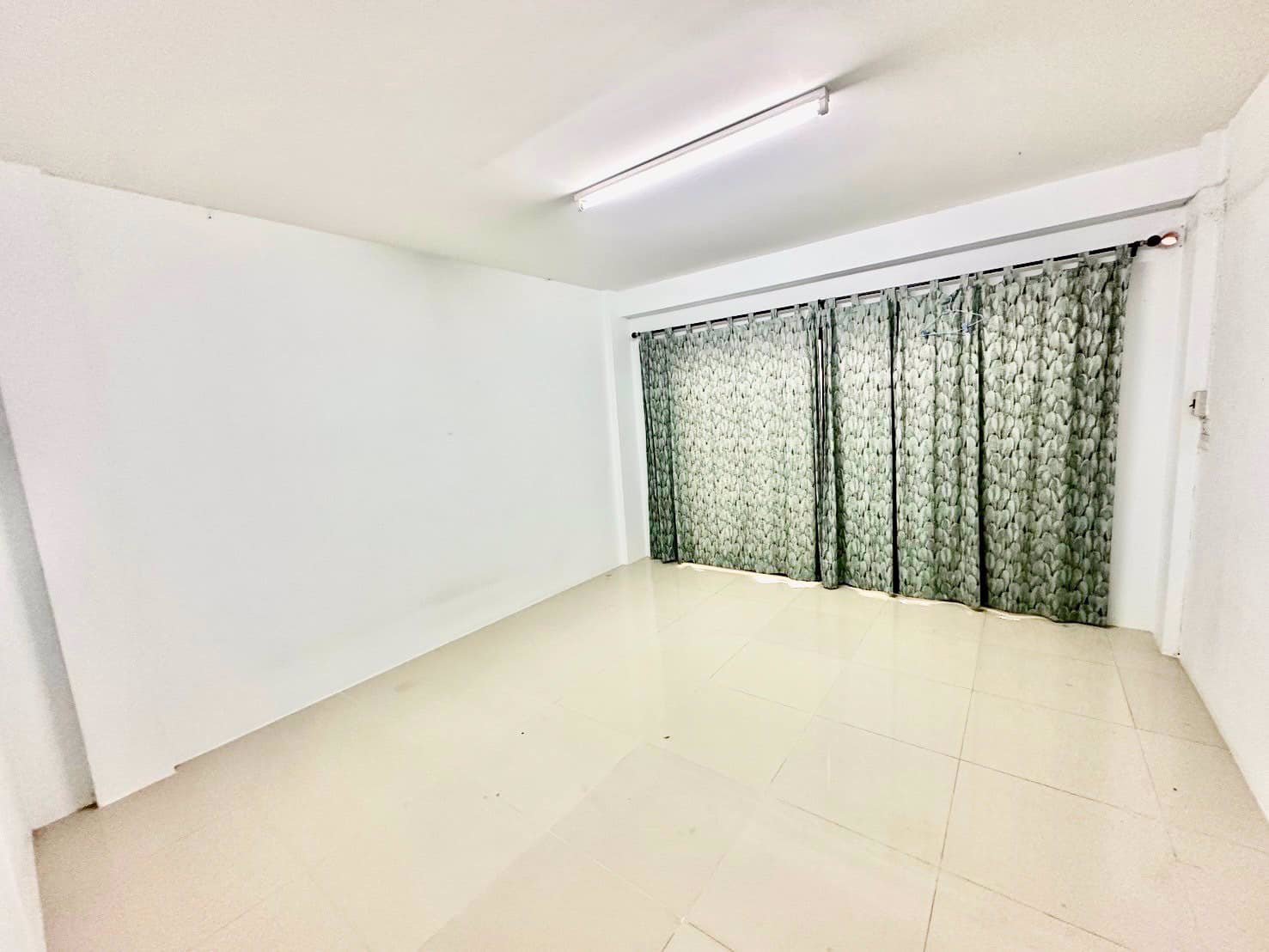 ขายด่วน-ตึกแถว-3-ชั้น-แยกเสนา-อยุธยา