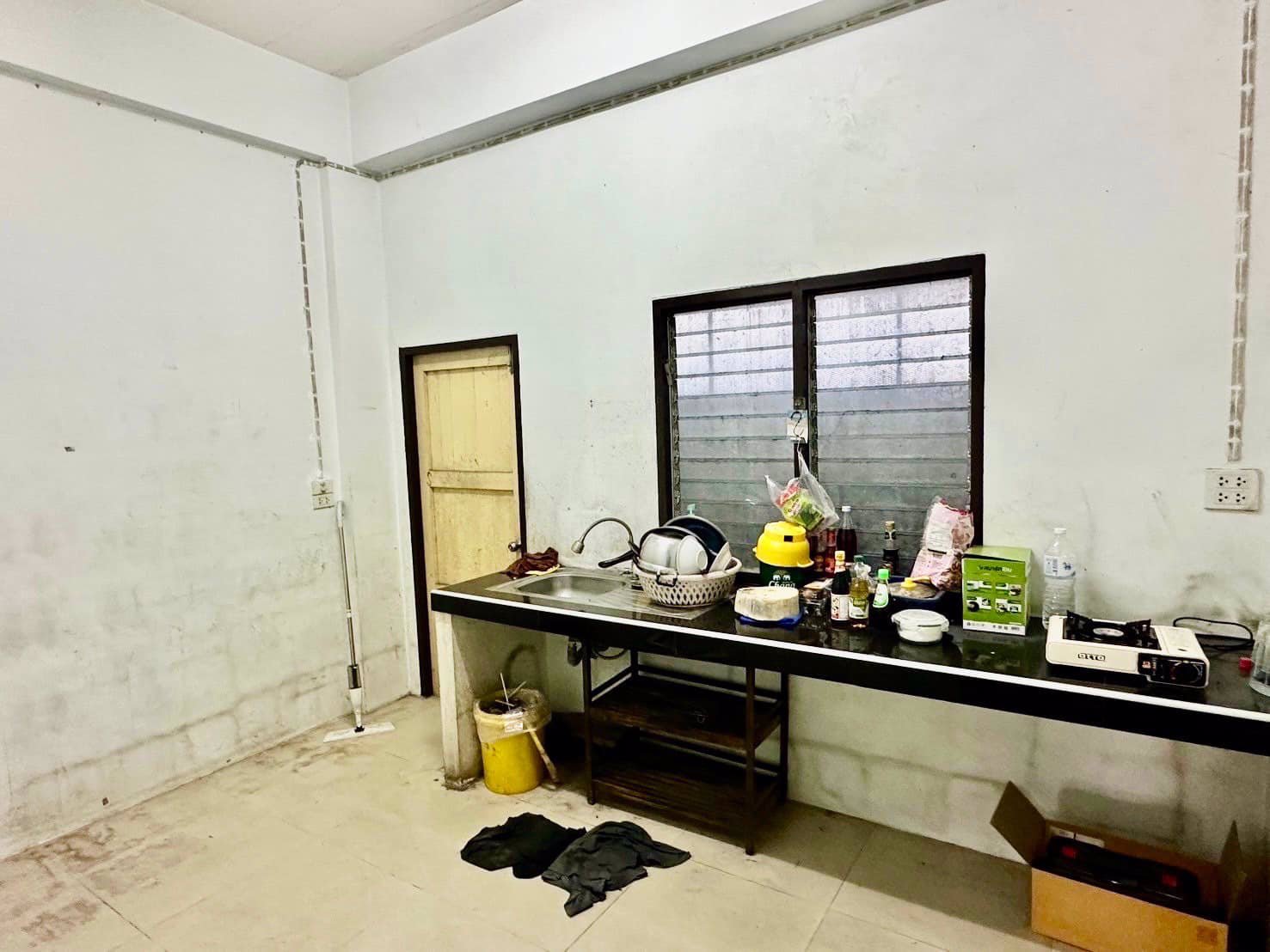 ขายด่วน-ตึกแถว-3-ชั้น-แยกเสนา-อยุธยา