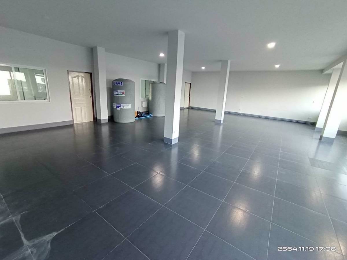 ขายอาคารพาณิชย์3คูหา-ติดถนนรามอินทรา-ติดรถไฟฟ้าสายสีชมพู-ไกล้แฟชั่นไอแลนด์-รามอินทรา