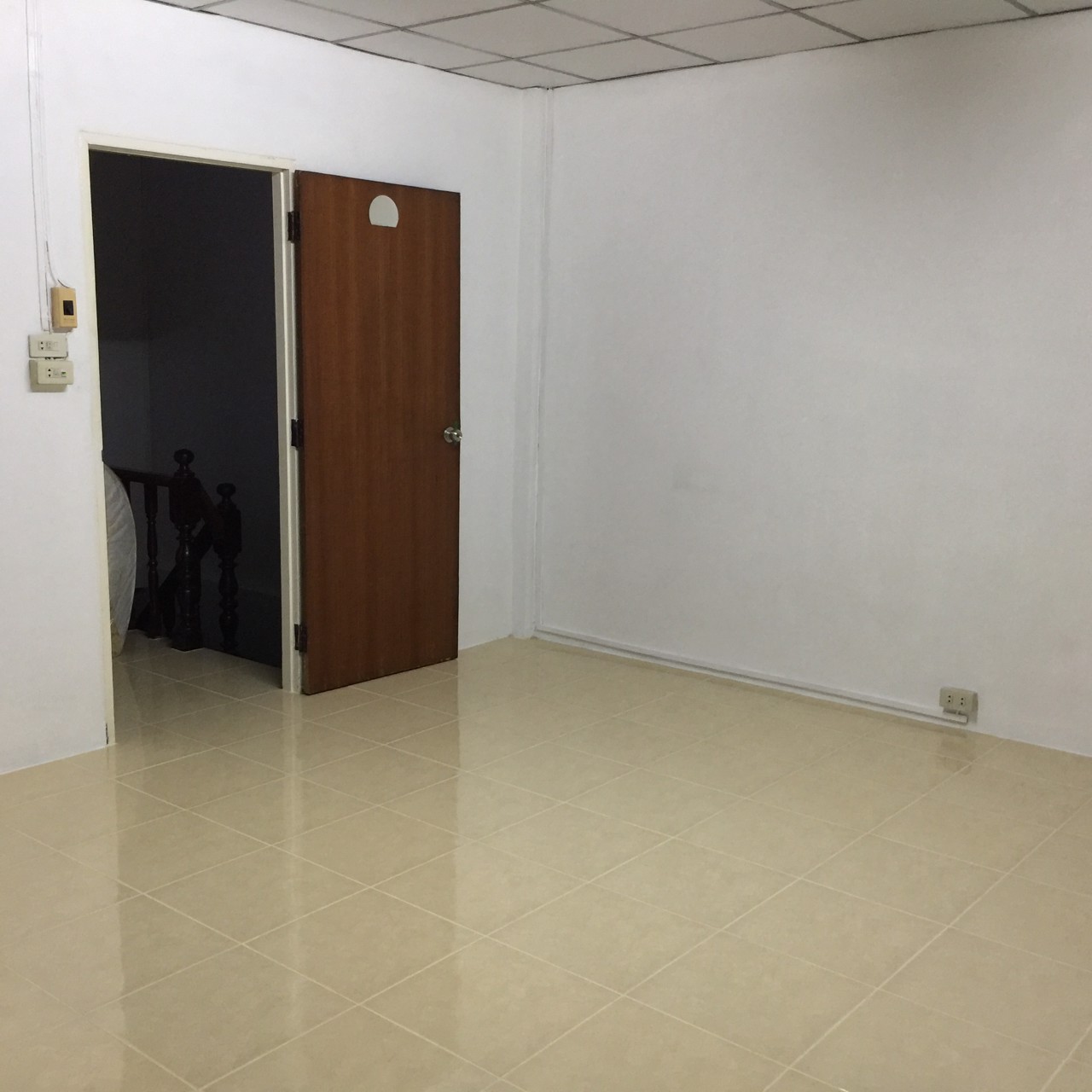 ให้เช่า-มธนสิน-นวมินทร์68-ห้องมุม