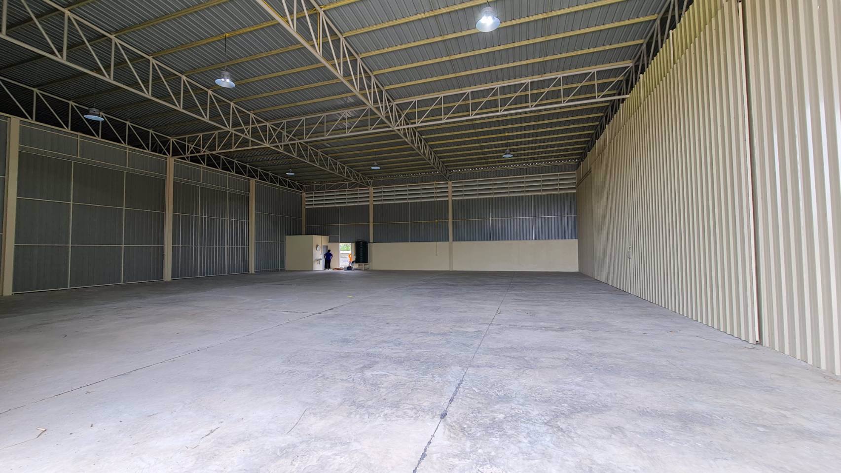 โกดังให้เช่า-ขนาด-พื้นที่-400-1200ตารางเมตร
