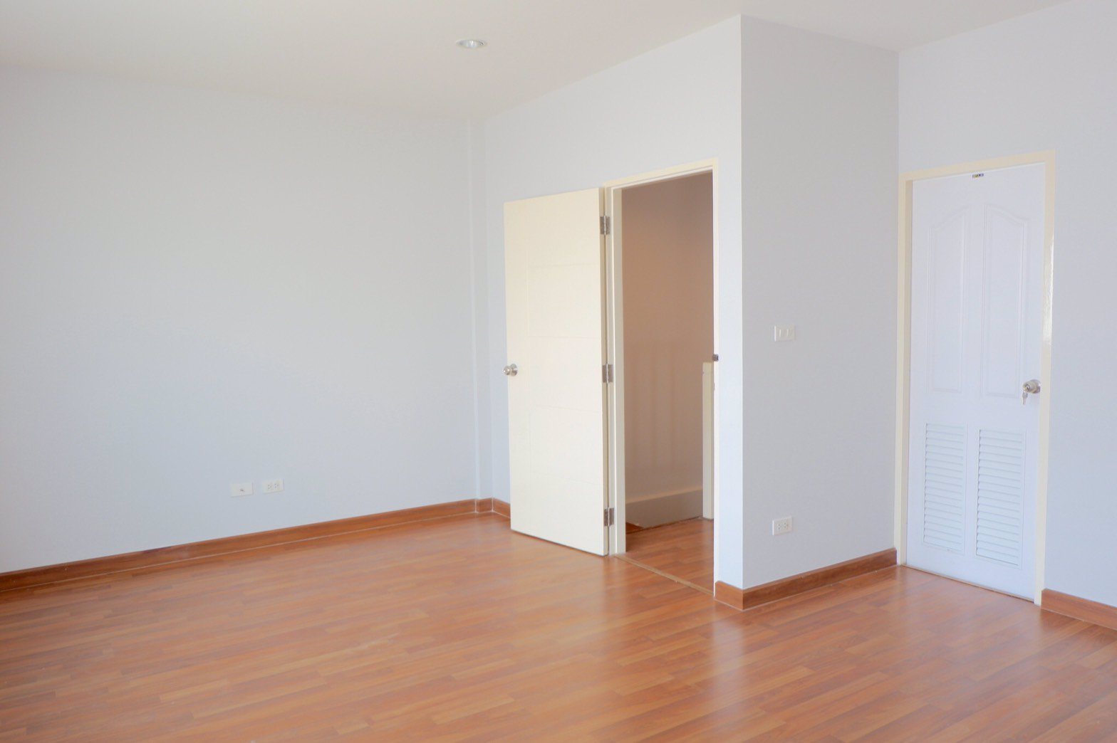 ขายทาวน์เฮ้าส์-2-ชั้น-the-exclusive-พัฒนาการ44