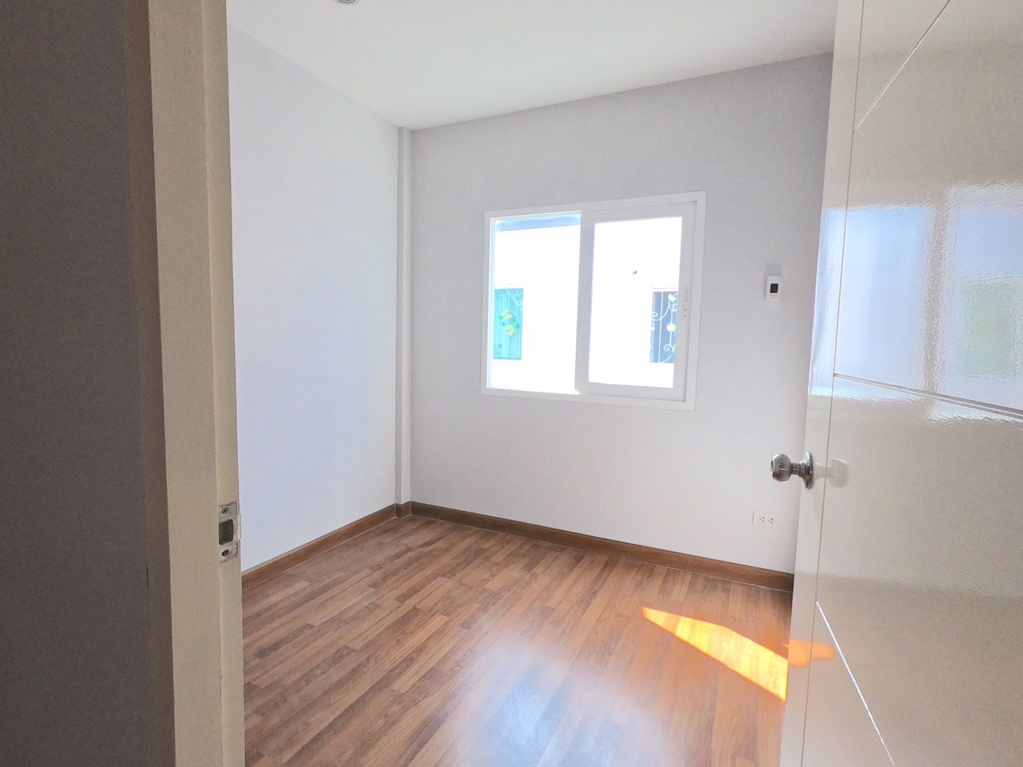 ขายทาวน์เฮ้าส์-2-ชั้น-the-exclusive-พัฒนาการ44