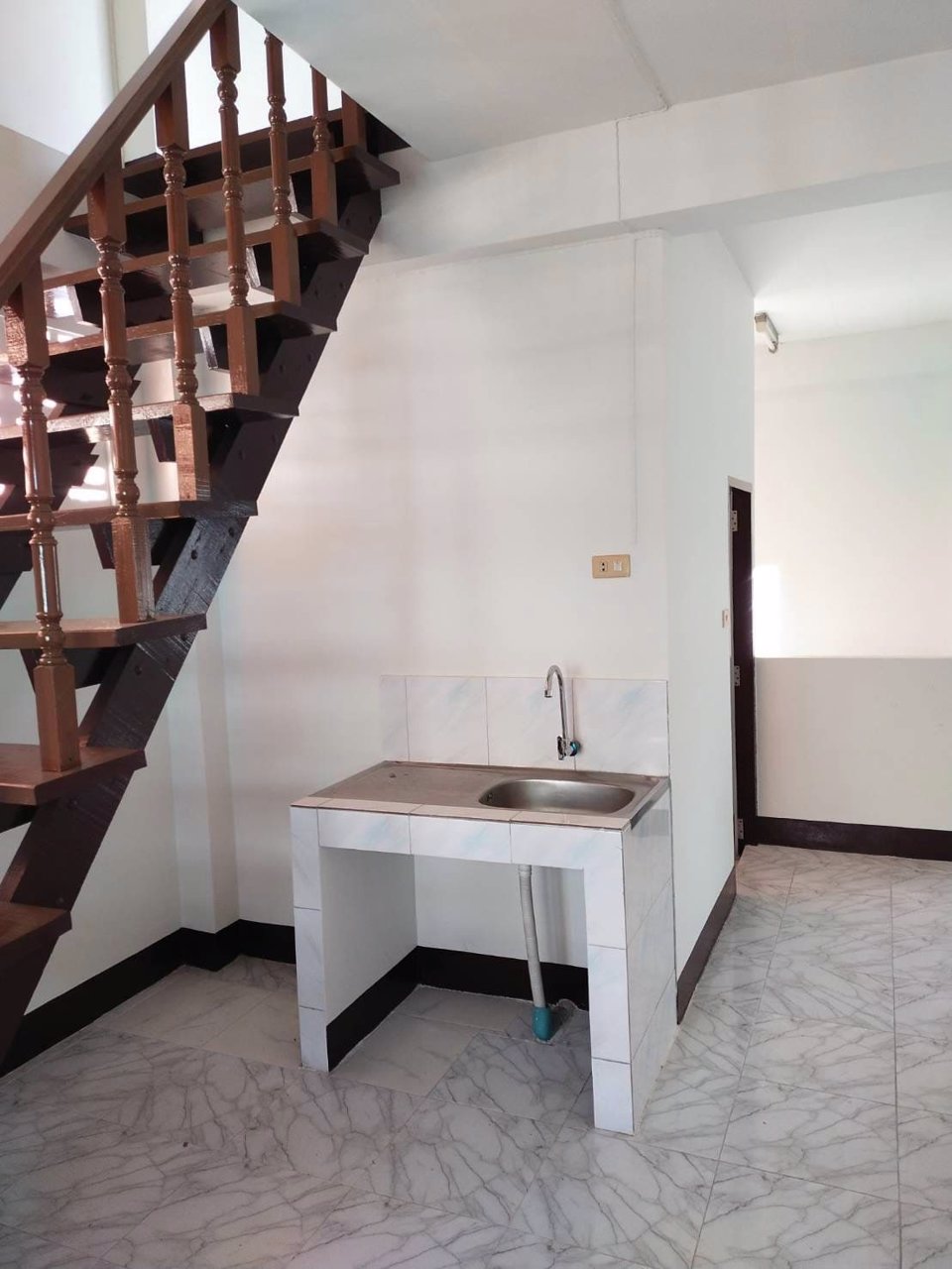 ขายบ้านตึก-3-ชั้น-พื้นที่-36-ตรว