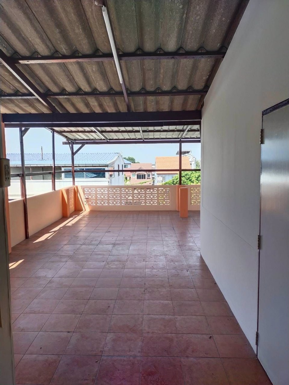 ขายบ้านตึก-3-ชั้น-พื้นที่-36-ตรว