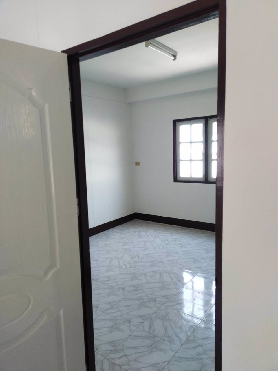 ขายบ้านตึก-3-ชั้น-พื้นที่-36-ตรว