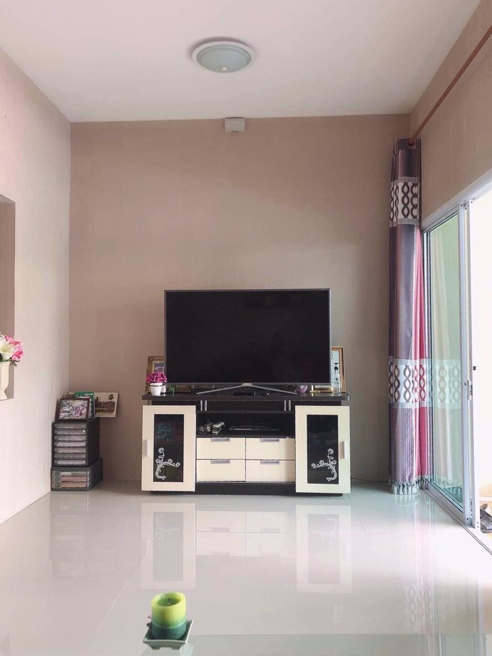 ขายทาวน์โฮมสวยๆ-สไตล์โมเดิร์น-2-ชั้น-อเมือง-จสุรินทร์