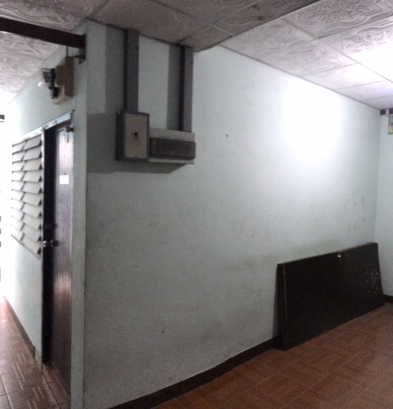 ขาย-ห้องเช่า-ซอยเรวดี-ครึ่งปูน-ครึ่งไม้-65-ตรว-ขายสภาพเดิม-เหมาะกับการ-รีโนเวท-18-นอน-18-น้ำ