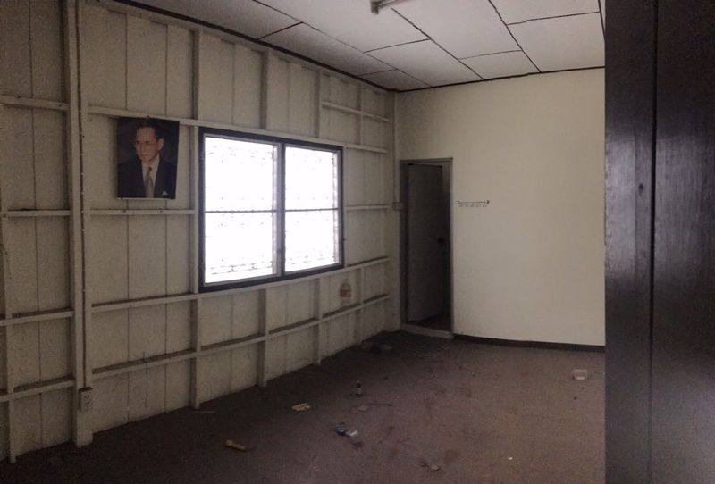 ขาย-ห้องเช่า-ซอยเรวดี-ครึ่งปูน-ครึ่งไม้-65-ตรว-ขายสภาพเดิม-เหมาะกับการ-รีโนเวท-18-นอน-18-น้ำ