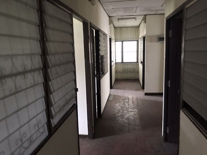 ขาย-ห้องเช่า-ซอยเรวดี-ครึ่งปูน-ครึ่งไม้-65-ตรว-ขายสภาพเดิม-เหมาะกับการ-รีโนเวท-18-นอน-18-น้ำ