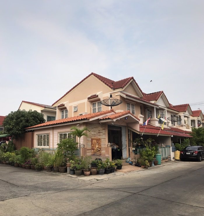 ขาย-ทาวเฮ้าส์-หลังมุม-วิเศษสุขนคร-16-ประชาอุทิศ-90-29-9ตรว-2ชั้น-3นอน-3น้ำ-ราคา2-6-ล้าน