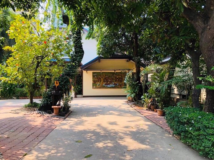 ให้เช่าบ้าน-2-ชั้น-สุขุมวิท-31-ริมถนนเมน-ปากซอยเอ็มสเฟียร์-218-ตรวา-พร้อมสระว่ายน้ำ