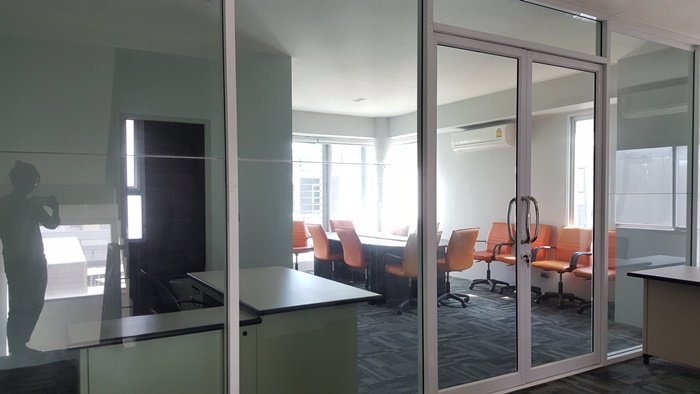 ให้เช่า-ออฟฟิศ-สำนักงาน-บี-สแควร์-พระราม-9-เหม่งจ๋าย-ทำเลพระราม-9-เหม่งจ๋าย-พร้อมเฟอร์นิเจอร์สำนัก