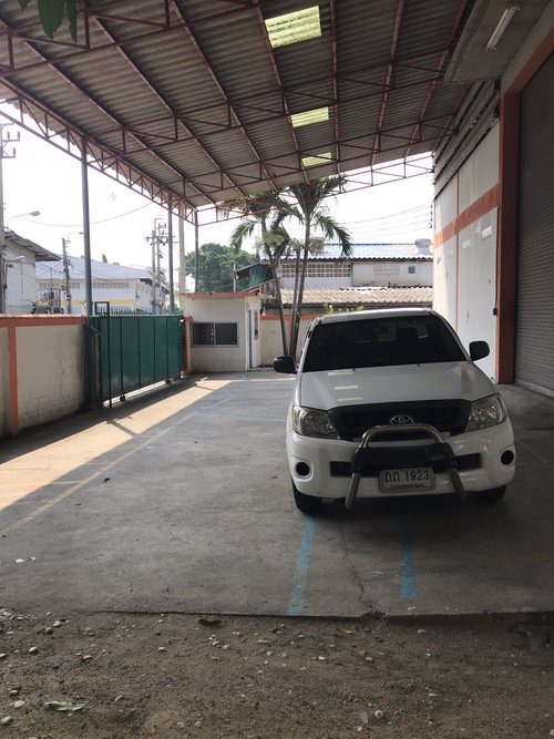 ขาย-ให้เช่าโรงงาน-โรงงานมีรั้วรอบขอบชิด-ตั้งอยู่ทางทิศตะวันตกเฉียงใต้ของกรุงเทพ-ขนาดอาคาร-กว้าง-16