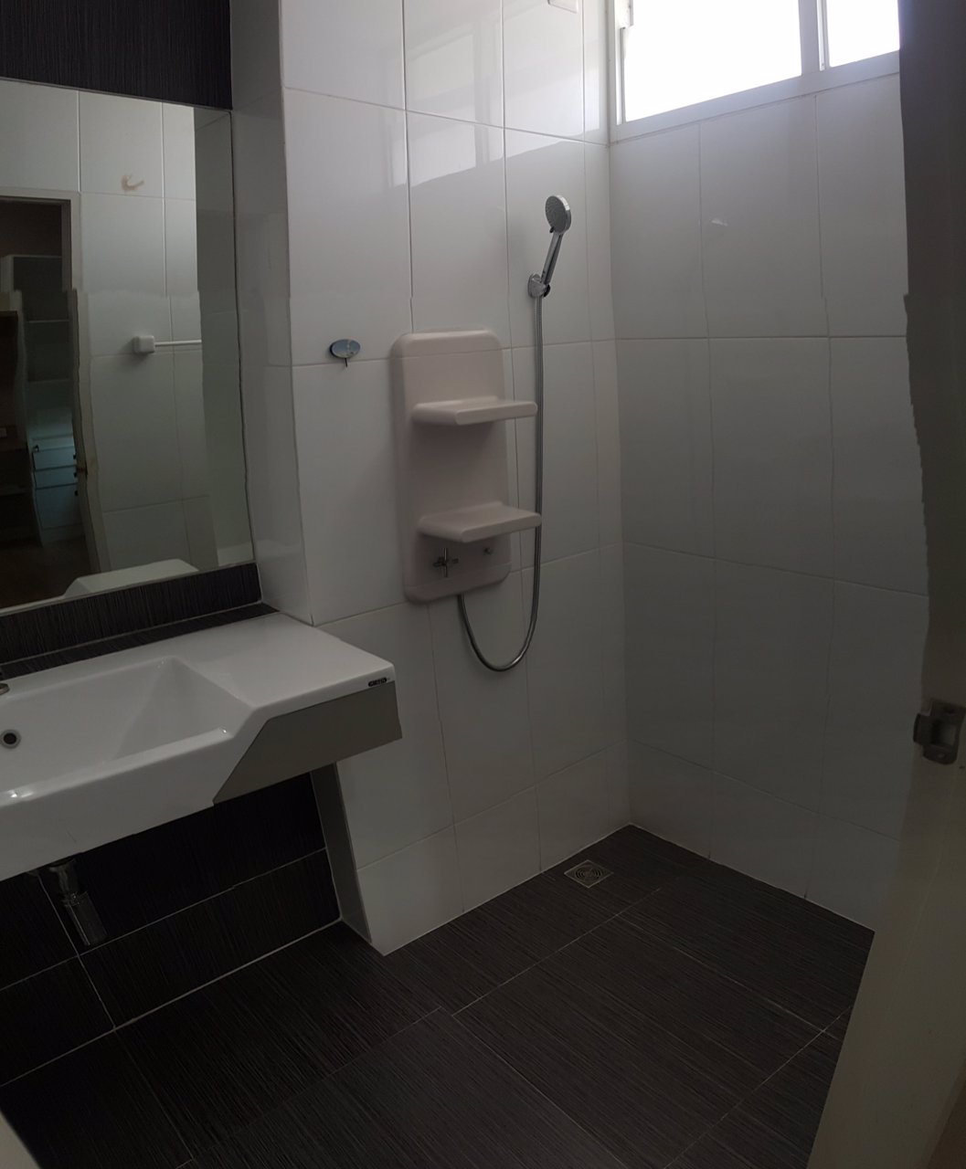 ทาวเฮ้าส์-3-ชั้น-เนอวานา-คลัสเตอร์-รามคำแหง-nirvana-cluster-ramkhamhaeng-