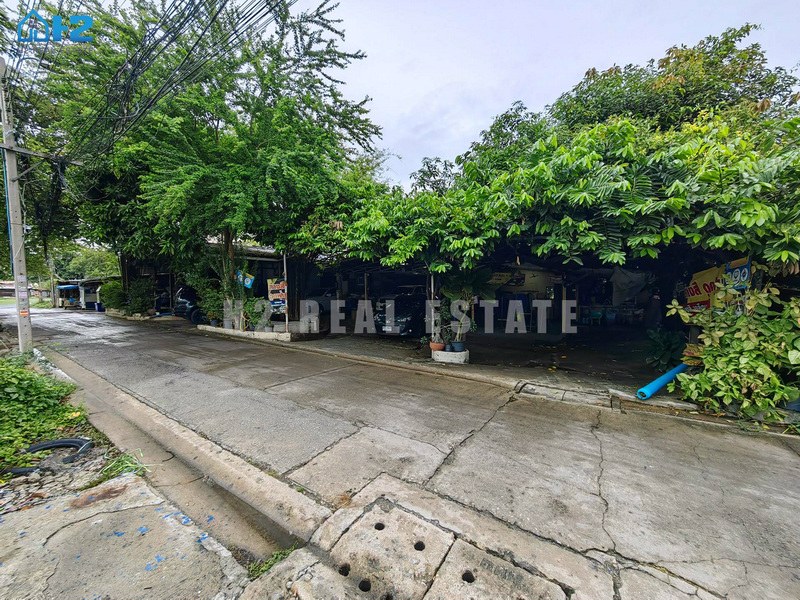 ขายถูกที่ดิน-พร้อมสิ่งปลูกสร้าง-เนื้อที่-21550-ตรว-สี่เหลี่ยมสวย-ซอยพหลโยธิน50-แยก1