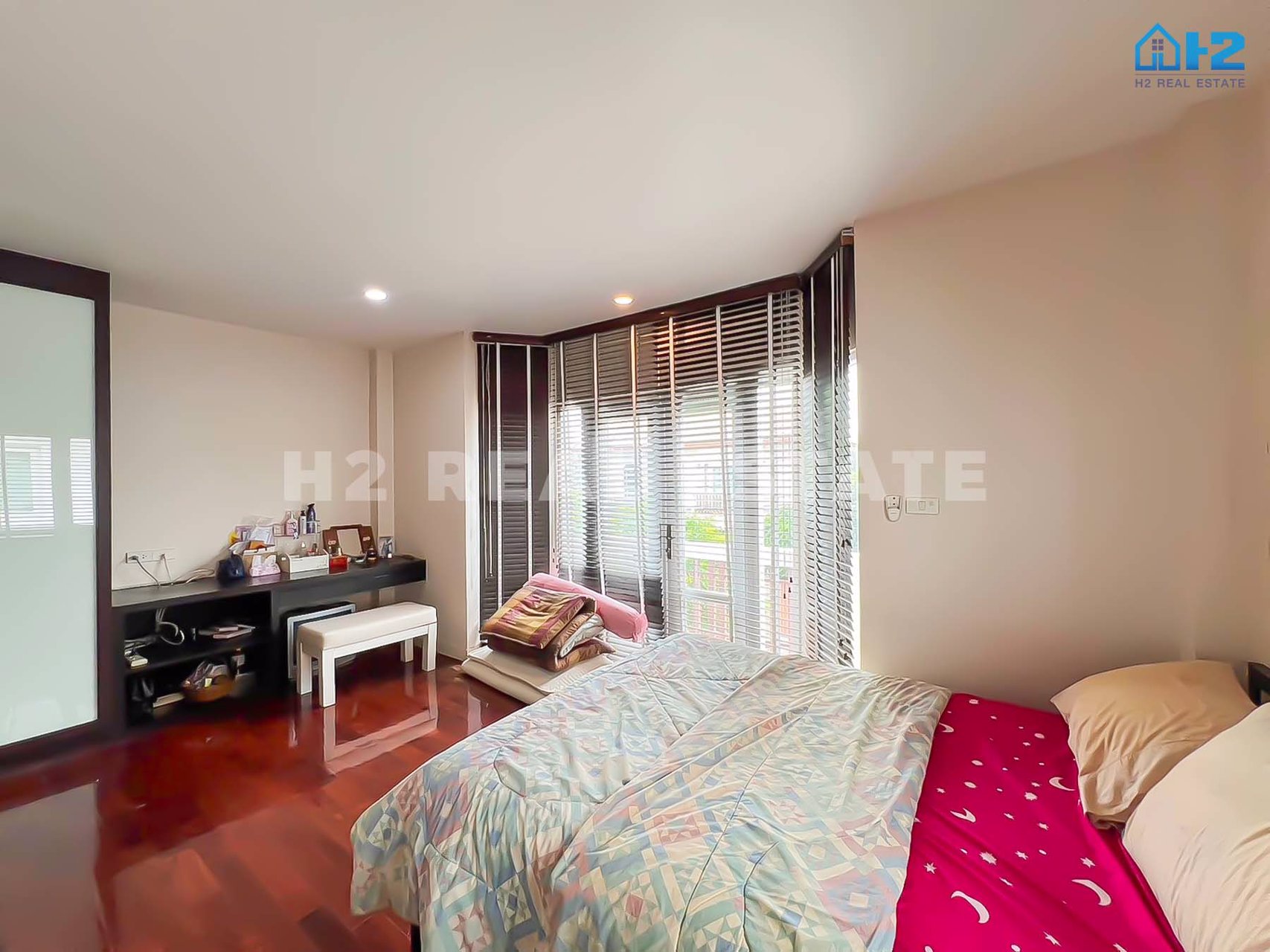 ขายบ้านเดี่ยวถูกสุด-ในโครงการเดอวิลล์ศรีนครินทร์-ทำเลดี-เดินทางสะดวก-เข้า-ออกได้หลายทาง