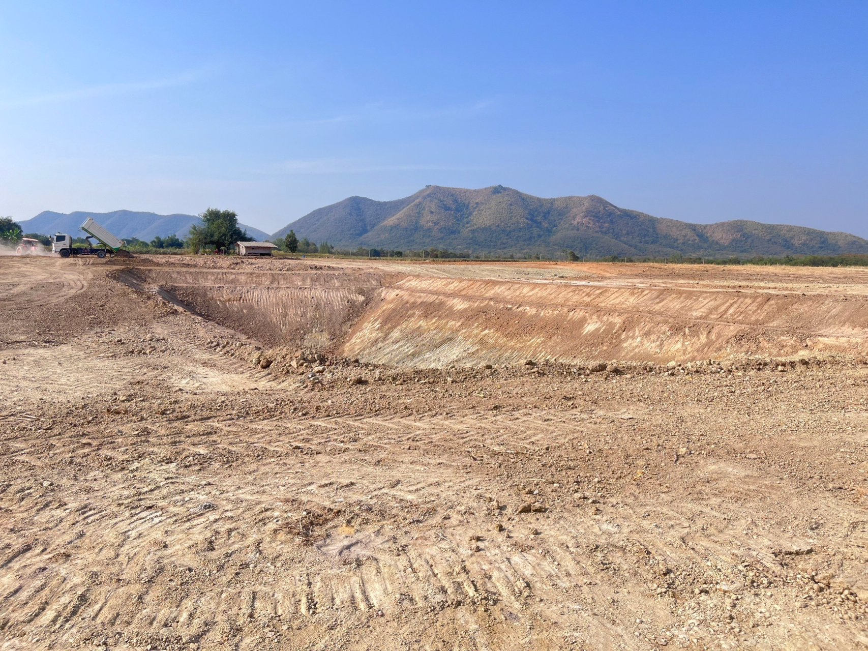 มาแล้วค่ะของดีมีน้อยนะค่ะ-วิวเขาดอกไม้สวยๆ