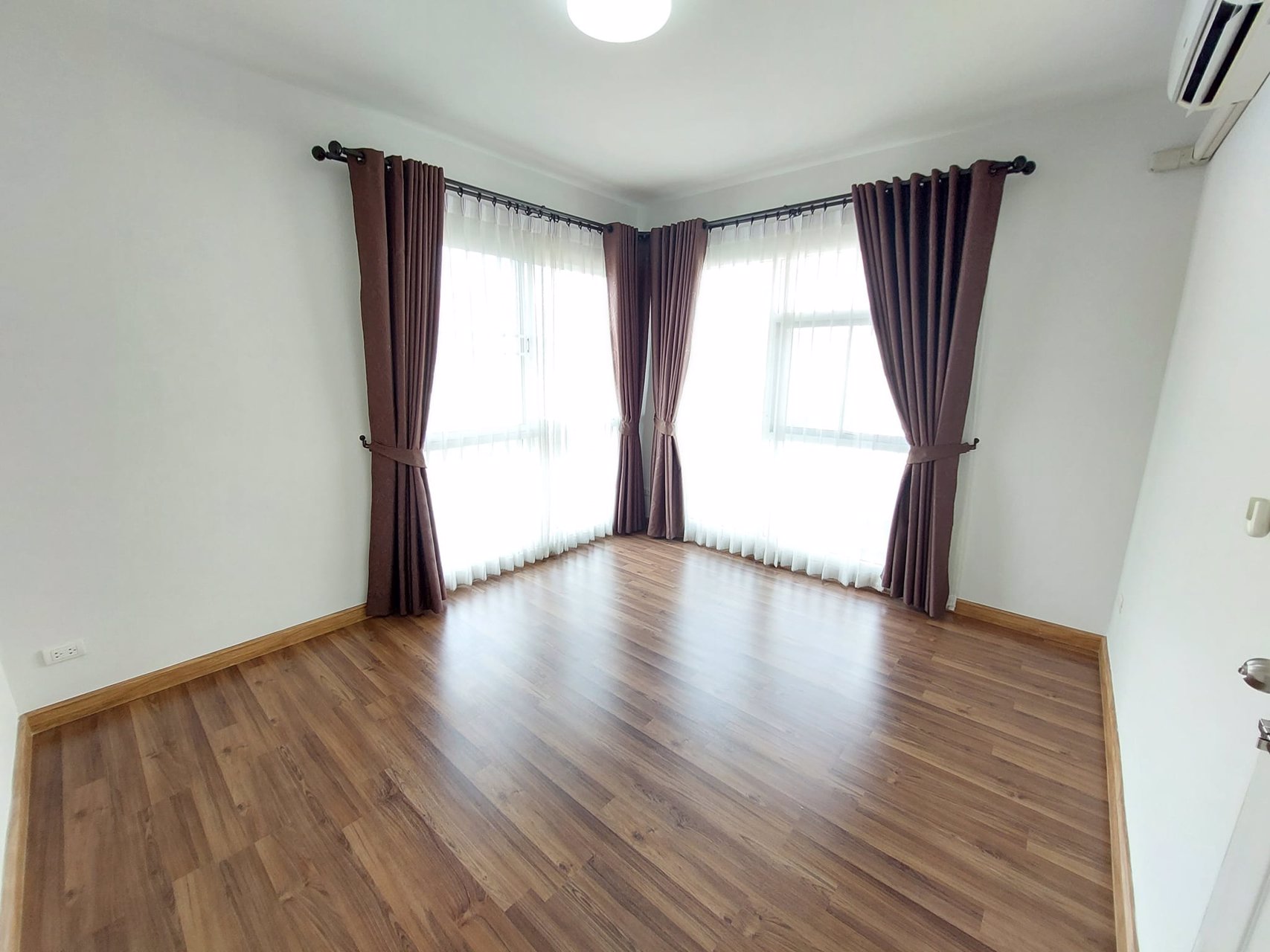 ขายบ้านเดี่ยว-2-ขั้น-หมู่บ้านอลิชา-สุขสวัสดิ์-ประชาอุทิศ-