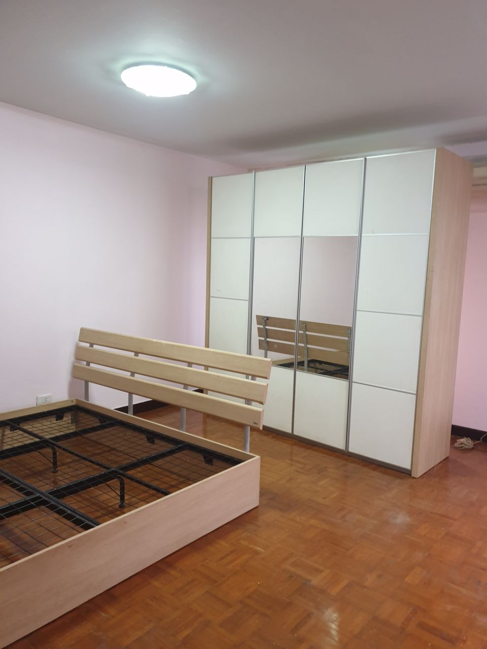 ให้เช่าทาวน์เฮ้าส์-3-ชั้น-4-นอน-สภาพดี-ในเมืองทองธานี-ใกล้ทางด่วนแจ้งวัฒนะ-townhome-for-rent