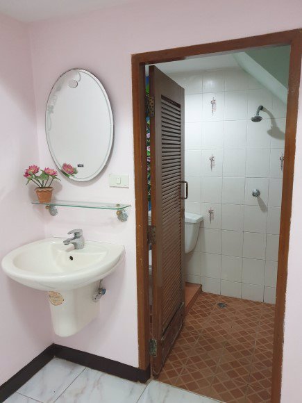 ให้เช่าทาวน์เฮ้าส์-3-ชั้น-4-นอน-สภาพดี-หมู่บ้านลูกกอล์ฟ-เมืองทองธานี-แจ้งวัฒนะ