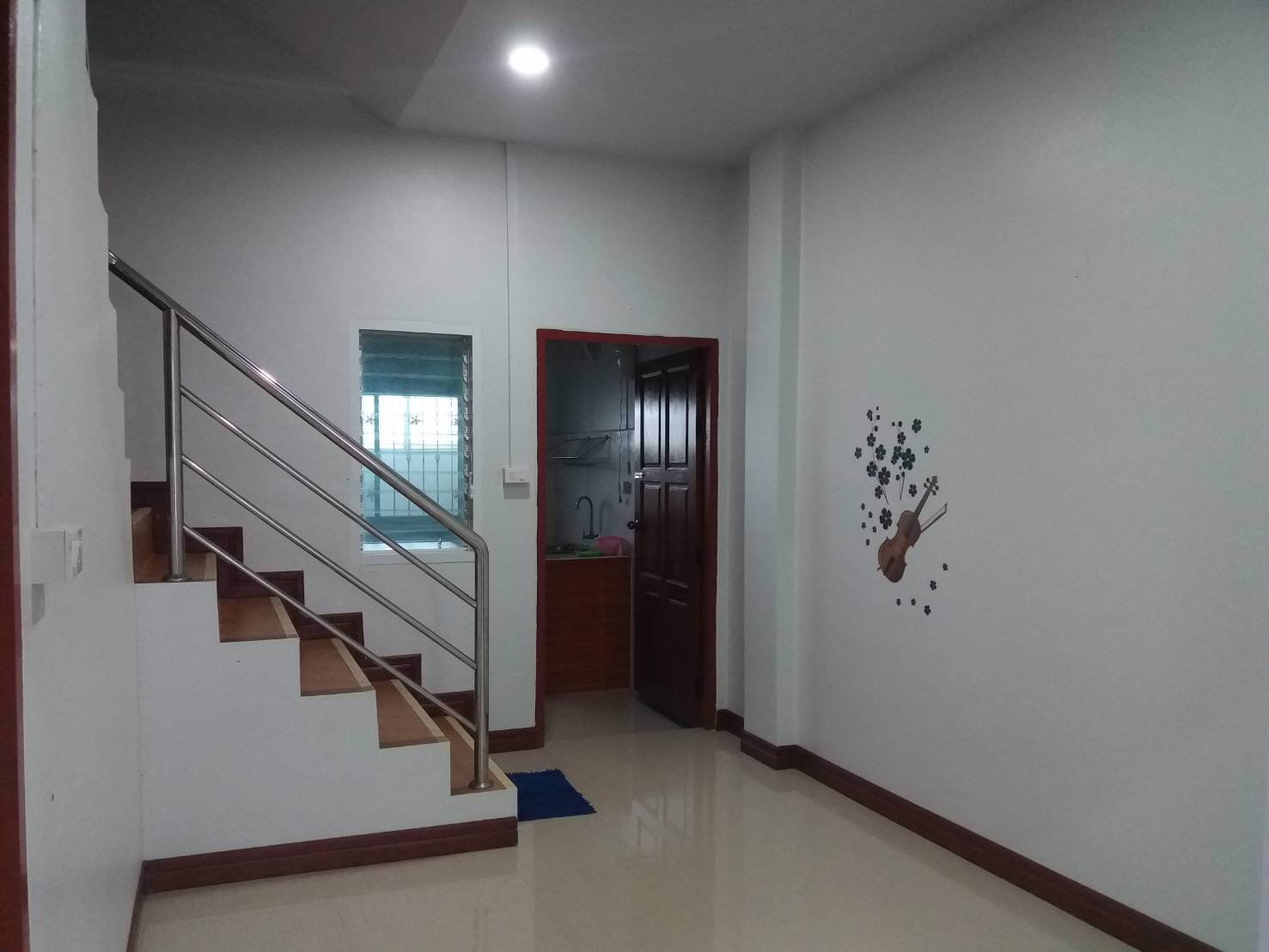 ขายทาวน์โฮม-2-ชั้น-พร้อมเฟอร์นิเจอร์