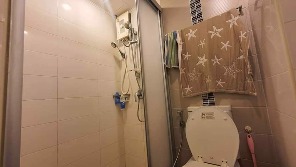 4359-ให้เช่าคอนโดลุมพินีเพลส-พระราม9-ห้องริม-วิวสระว่ายน้ำ